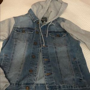 Jean hoodie. Men’s size medium.